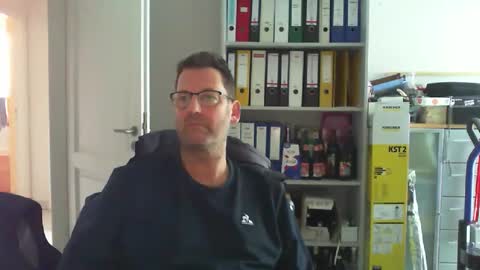 Snapshot of macfly67 chatting on November 29, 8:50 am macfly67 online show from November 29, 8:50 am