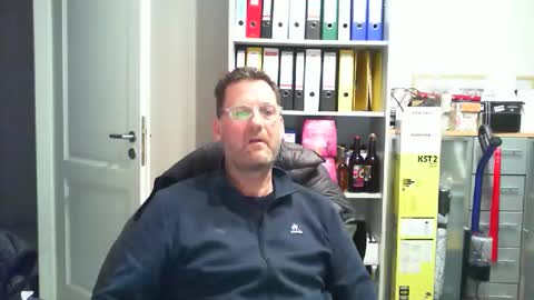 Snapshot of macfly67 chatting on March 25, 10:38 pm macfly67 online show from March 25, 10:38 pm