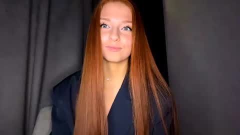 Snapshot of machelleunderdahl chatting on July 6, 10:34 pm Nicole online show from July 6, 10:34 pm
