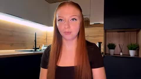 Snapshot of machelleunderdahl chatting on July 20, 11:07 pm Nicole online show from July 20, 11:07 pm