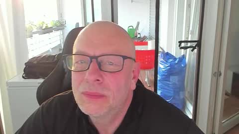 Snapshot of machinegun3dx chatting on March 19, 5:17 pm Andy online show from March 19, 5:17 pm