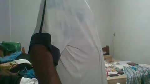 Snapshot of machoalex chatting on March 3, 9:00 am MACHOLIVRE online show from March 3, 9:00 am