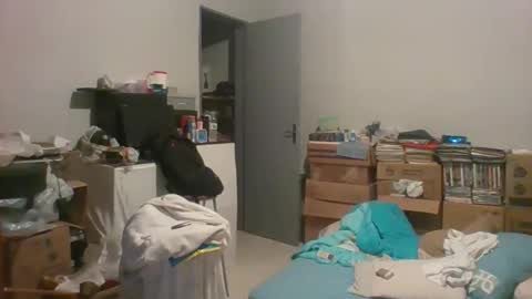 Snapshot of machoalex chatting on October 14, 10:21 pm MACHOLIVRE online show from October 14, 10:21 pm