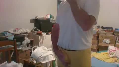 Snapshot of machoalex chatting on November 16, 2:11 pm MACHOLIVRE online show from November 16, 2:11 pm