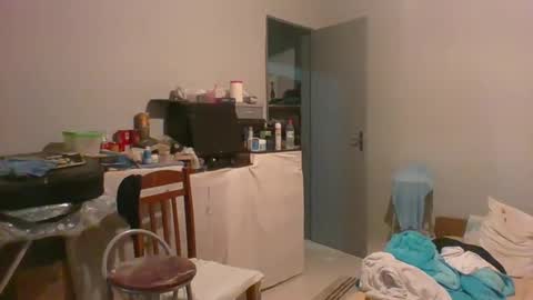 Snapshot of machoalex chatting on November 21, 7:51 am MACHOLIVRE online show from November 21, 7:51 am