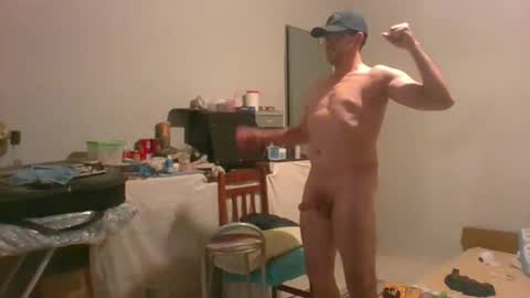 Snapshot of machoalex chatting on November 29, 7:55 am MACHOLIVRE online show from November 29, 7:55 am