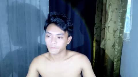 Snapshot of machomaldito chatting on April 28, 5:34 am maxx online show from April 28, 5:34 am