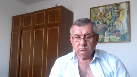 Snapshot of machomale3 chatting on June 17, 5:14 pm Macho online show from June 17, 5:14 pm