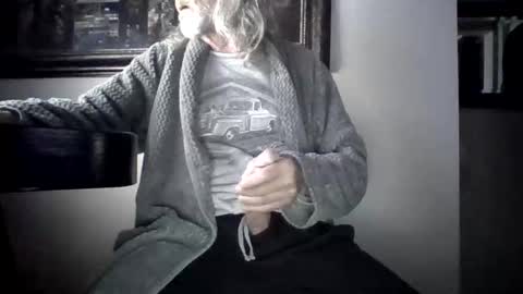 Snapshot of mack1960959307 chatting on January 18, 10:52 am Big mack 1 online show from January 18, 10:52 am