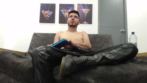 instagram mackdanielsx online show from February 12, 8:04 pm