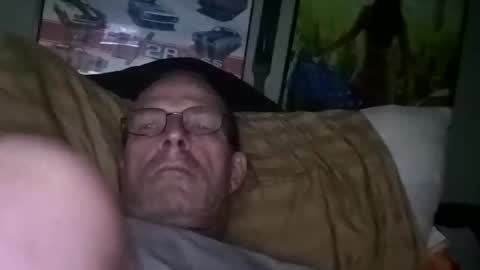 Snapshot of mackdog1369 chatting on May 16, 8:33 am mackdog1369 online show from May 16, 8:33 am