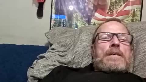 Snapshot of mackdog1369 chatting on June 19, 6:51 am mackdog1369 online show from June 19, 6:51 am