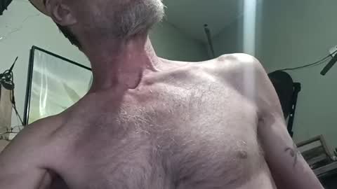Snapshot of mackdog1369 chatting on June 30, 8:59 am mackdog1369 online show from June 30, 8:59 am