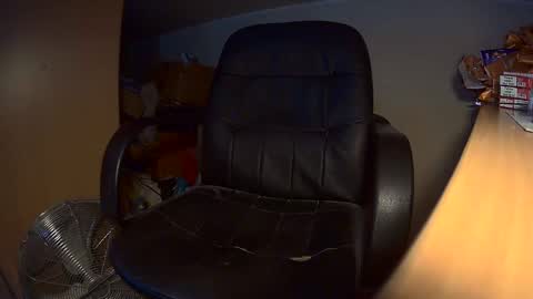 Snapshot of mackenss20 chatting on February 11, 2:46 pm Makan online show from February 11, 2:46 pm