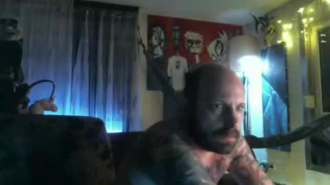 Snapshot of mad_dem0n chatting on February 27, 11:48 pm Manuel online show from February 27, 11:48 pm