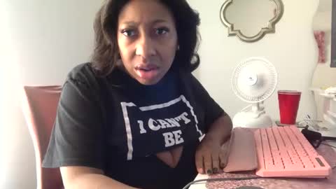 madam_glam online show from March 9, 4:22 pm