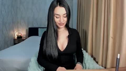 Snapshot of madam_jesse chatting on November 15, 7:54 pm Madam jesse online show from November 15, 7:54 pm