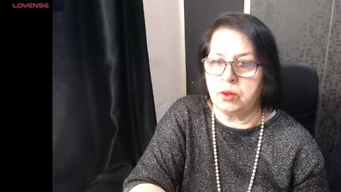 Snapshot of madam_sanjanne chatting on April 15, 2:40 am Madam Sanjanne online show from April 15, 2:40 am