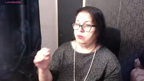 Snapshot of madam_sanjanne chatting on April 21, 2:51 am Madam Sanjanne online show from April 21, 2:51 am
