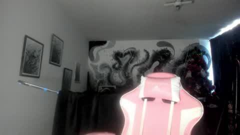 di online show from December 16, 3:06 pm