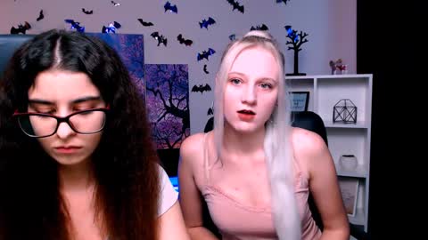 Snapshot of madam_ulis chatting on December 31, 8:26 am Ulis online show from December 31, 8:26 am