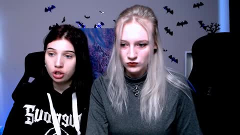 Snapshot of madam_ulis chatting on January 5, 10:21 am Ulis online show from January 5, 10:21 am