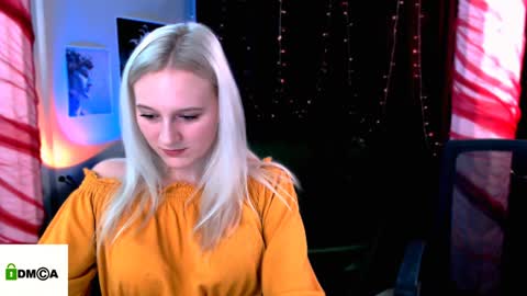 Snapshot of madam_ulis chatting on January 8, 1:41 pm Ulis online show from January 8, 1:41 pm