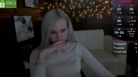 Snapshot of madam_ulis chatting on January 13, 3:15 pm Ulis online show from January 13, 3:15 pm