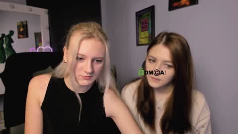 Snapshot of madam_ulis chatting on February 8, 10:18 am Ulis online show from February 8, 10:18 am