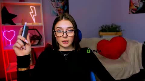 Snapshot of madam_ulis chatting on March 11, 7:26 am Ulis online show from March 11, 7:26 am