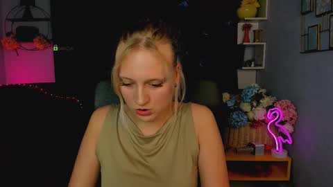 Snapshot of madam_ulis chatting on September 11, 3:12 pm Ulis online show from September 11, 3:12 pm