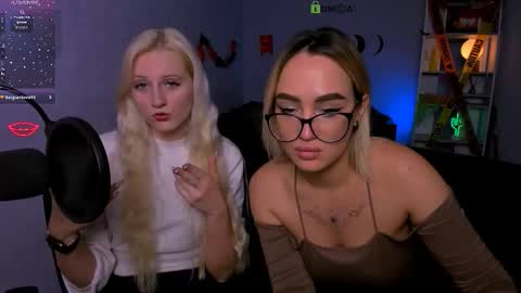 Snapshot of madam_ulis chatting on October 24, 1:40 pm Ulis online show from October 24, 1:40 pm