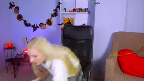 Ulis online show from October 27, 10:30 am