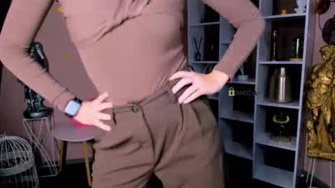 Ulis online show from March 5, 4:36 pm