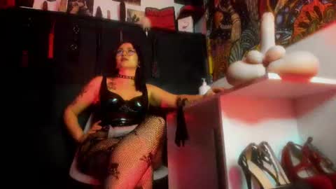 madame ibby online show from July 27, 6:31 am