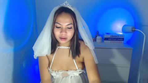 Snapshot of madame_ivy chatting on July 7, 8:40 am Ivy online show from July 7, 8:40 am
