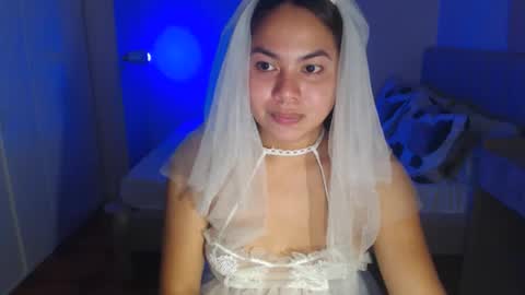 Snapshot of madame_ivy chatting on July 21, 7:54 am Ivy online show from July 21, 7:54 am