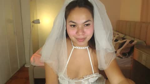 Snapshot of madame_ivy chatting on July 22, 6:49 am Ivy online show from July 22, 6:49 am