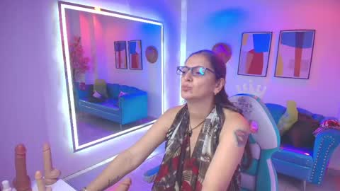 Madame Scarllet  online show from April 28, 11:37 am