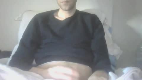 Snapshot of madamebitchslut chatting on May 17, 6:11 am ItalianVirgin95 online show from May 17, 6:11 am