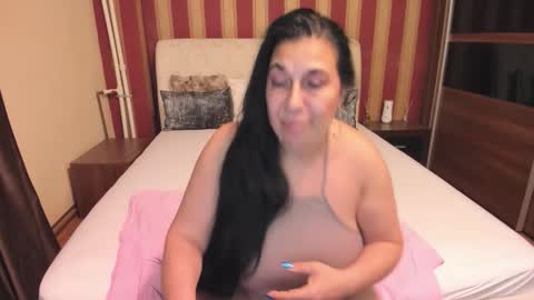 Nora online show from December 5, 10:46 am