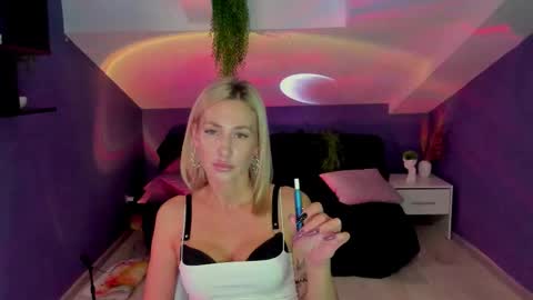 Evelyn online show from September 29, 6:18 am