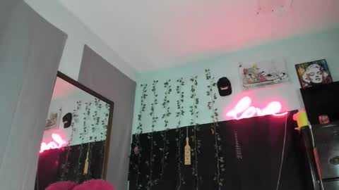 Maddi Avalon online show from February 10, 6:17 am