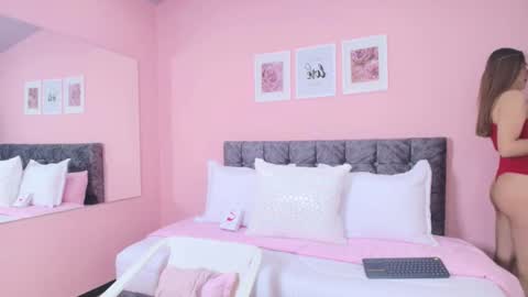 Maddie online show from October 15, 6:52 pm