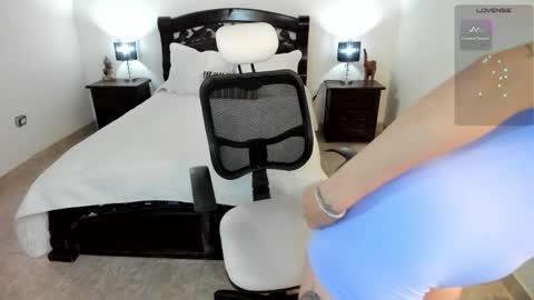 Maddie  online show from December 4, 2:59 pm