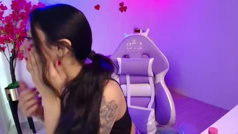 maddie_t18 online show from February 24, 11:08 am