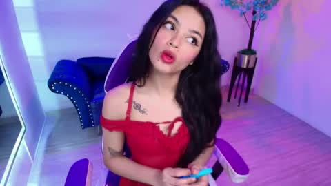 maddie_t18 online show from April 25, 11:46 am