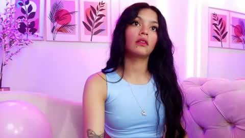 maddie_t18 online show from July 28, 3:21 pm