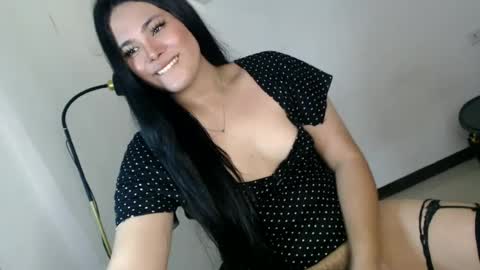 Snapshot of maddiejackson chatting on June 25, 6:07 am Im ZY DONT FORGET TO FOLLOW ME - online show from June 25, 6:07 am