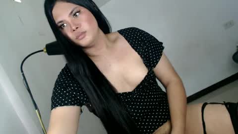 Snapshot of maddiejackson chatting on June 26, 1:10 am Im ZY DONT FORGET TO FOLLOW ME - online show from June 26, 1:10 am